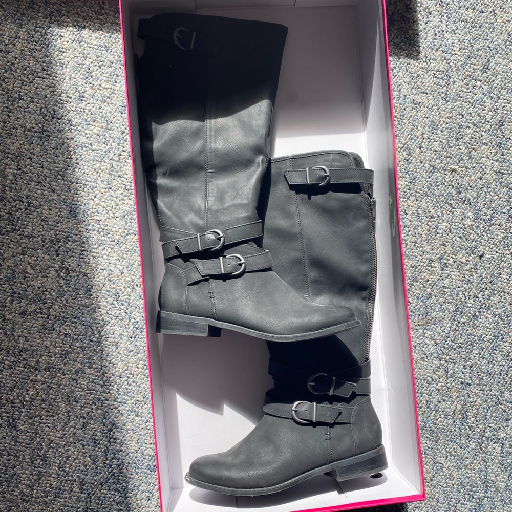 Black Vince Camuto Boots 7.5 M WC